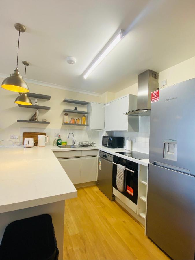 Best Deal - 1bed In Canary Wharf With Parking