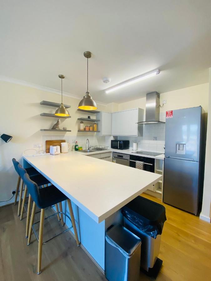 Best Deal - 1bed In Canary Wharf With Parking