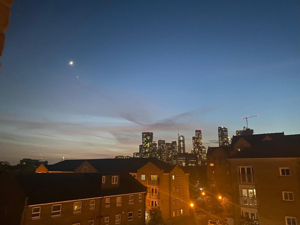 Best Deal - 1bed In Canary Wharf With Parking * Londra